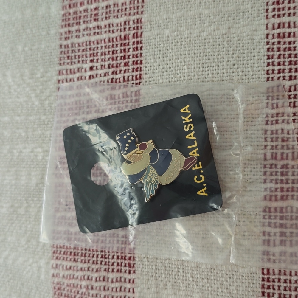 A.C.E Alaska Vintage Pin - Eskimo Angel with Flag - NWT